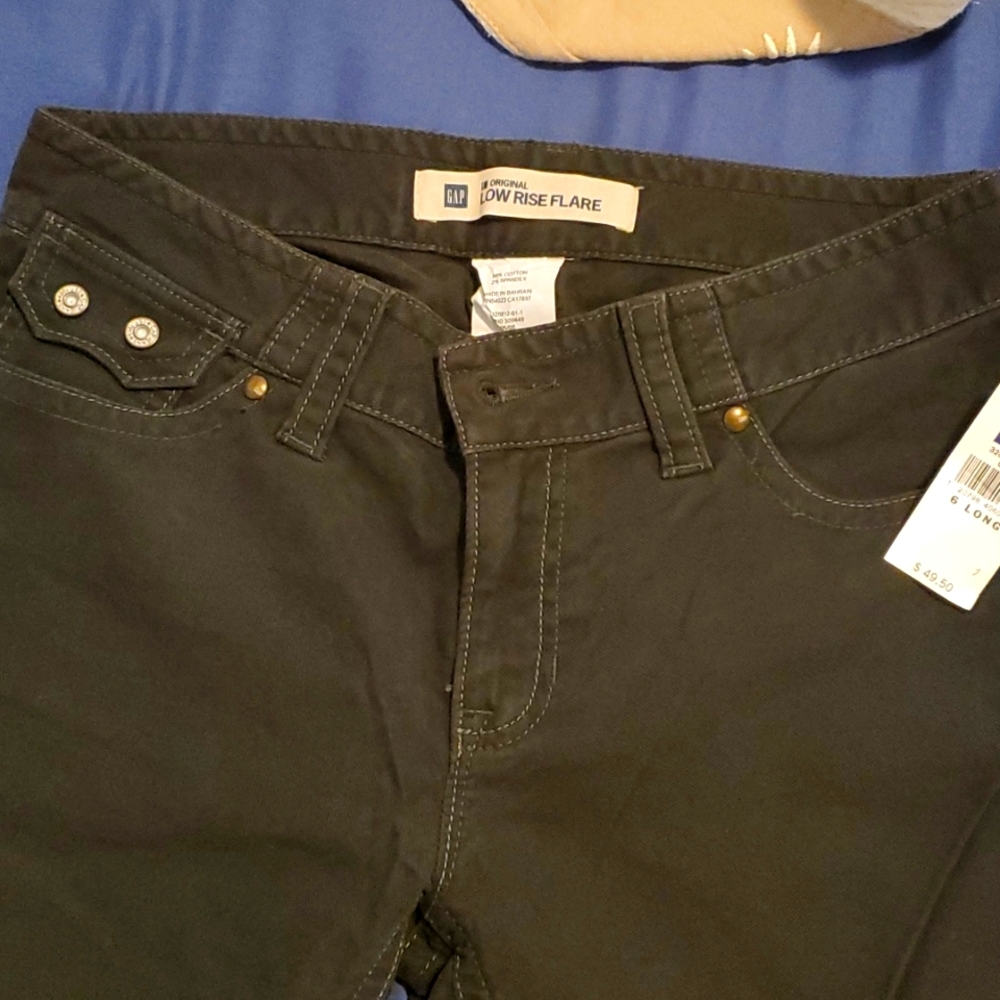Gap low Rise flare